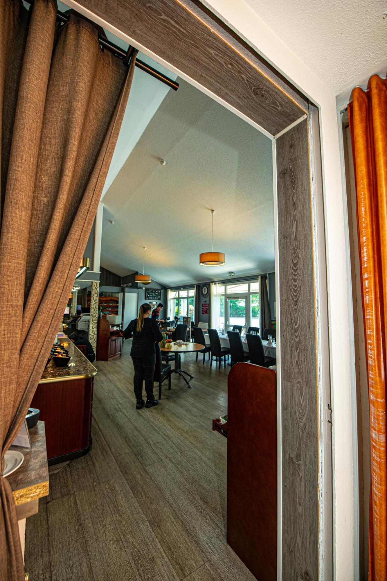 Logis Hotel - Le Relais Du Parisis 빌파리지 외부 사진
