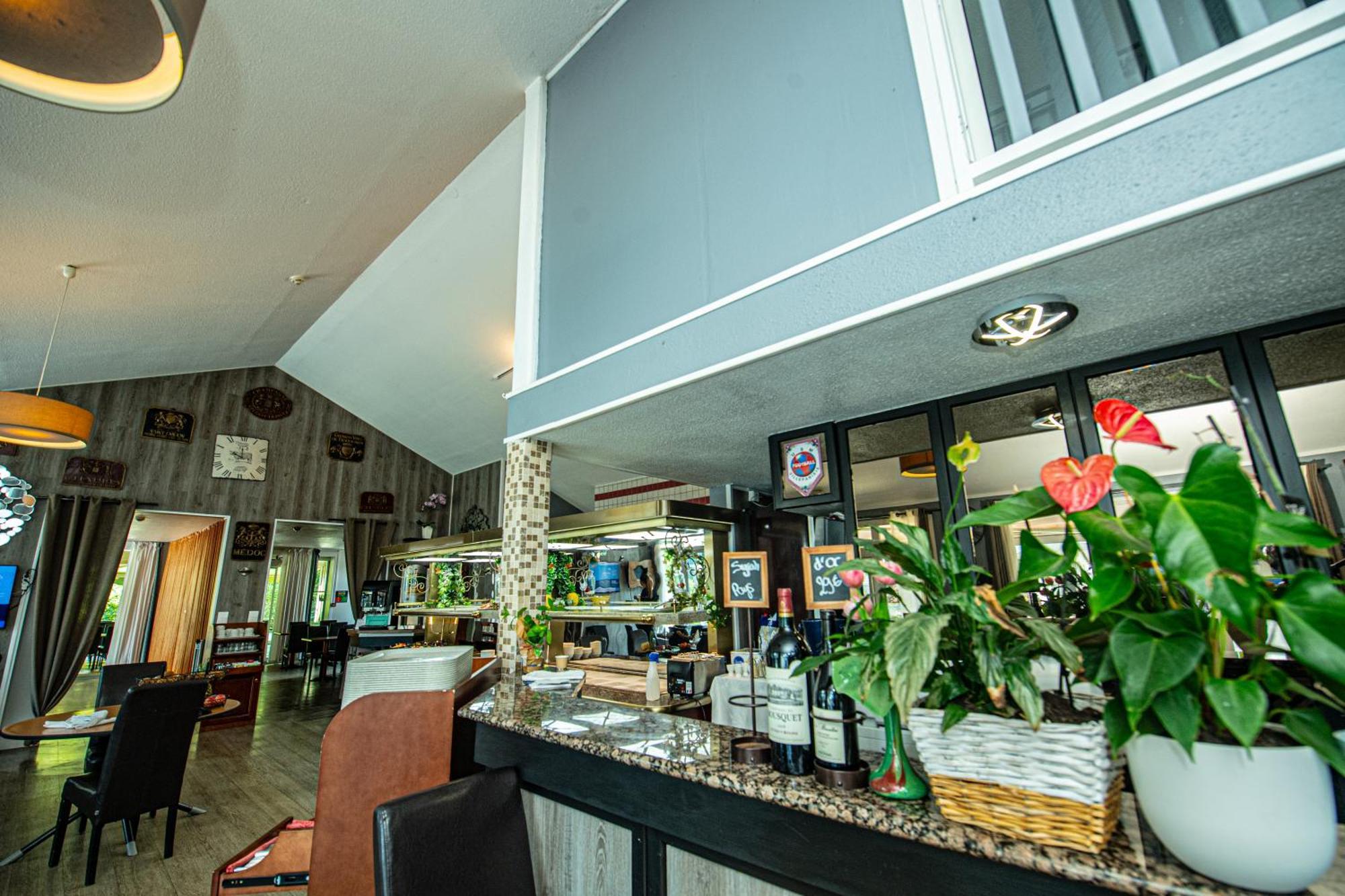 Logis Hotel - Le Relais Du Parisis 빌파리지 외부 사진