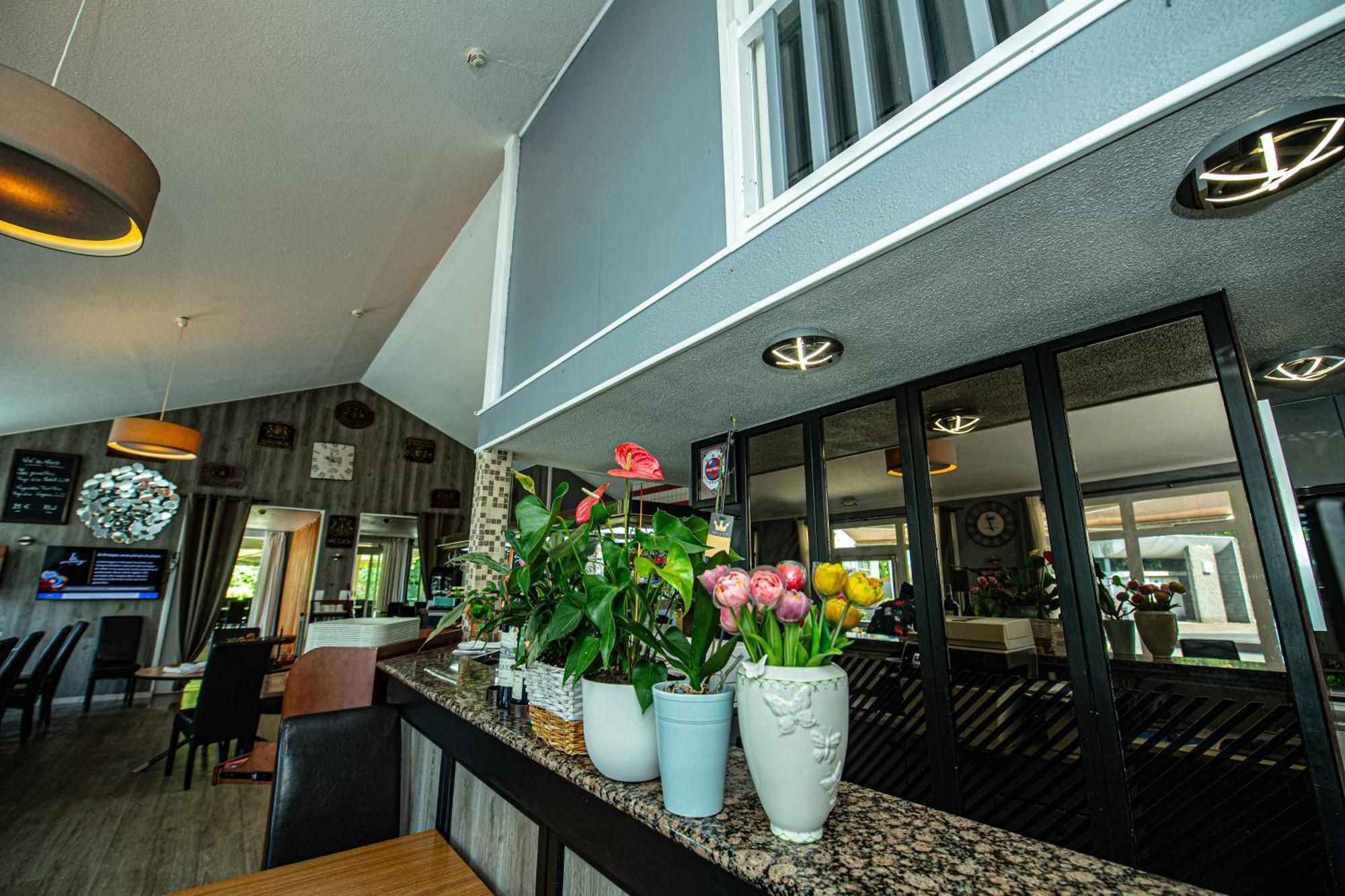 Logis Hotel - Le Relais Du Parisis 빌파리지 외부 사진
